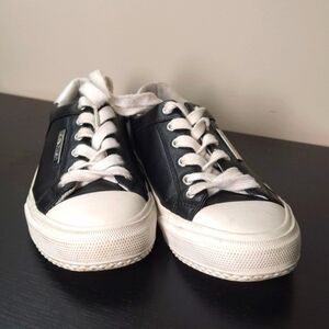 Calvin Klein Lace Up Faux Leather Sneakers Size 6